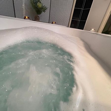 Chill Lux Spa Unit ノース・レイクス エクステリア 写真