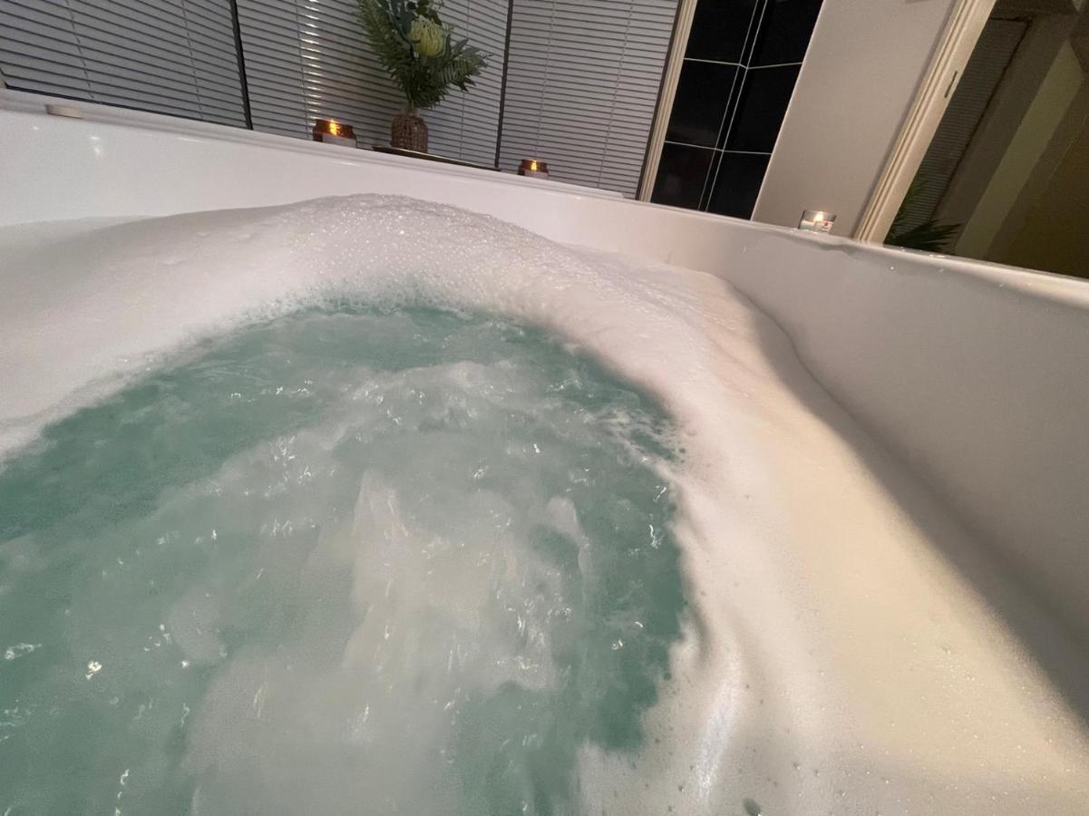 Chill Lux Spa Unit ノース・レイクス エクステリア 写真